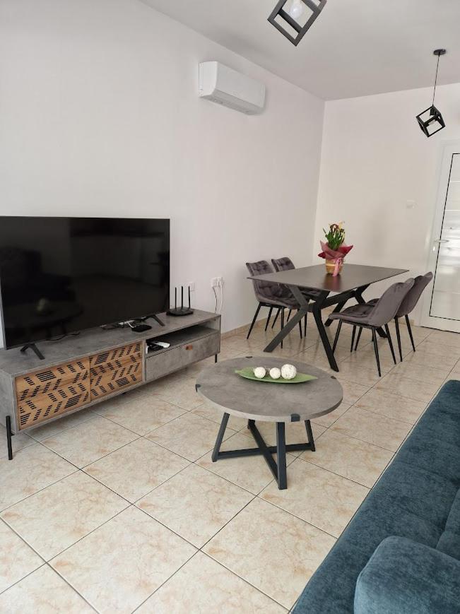 Laertis Apartments - By Imh Travel & Tours Paphos Exterior foto